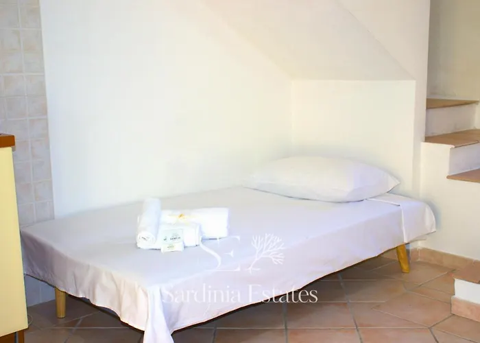 Ponza - Relax E Comfort A * San Teodoro (Sardinia)