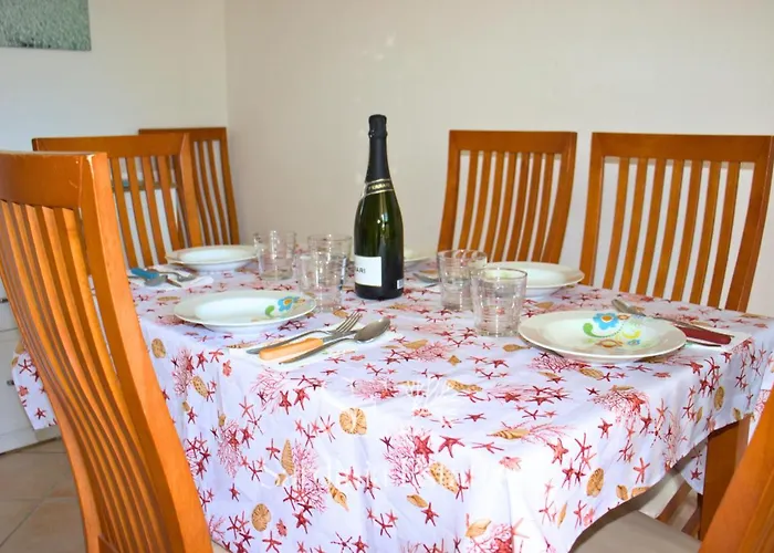 Ponza - Relax E Comfort A * San Teodoro (Sardinia)